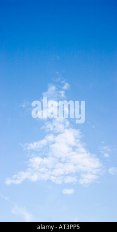 Ungewöhnliche Wolkenformation, die britischen Inseln ähnlich Stockfoto