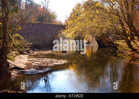 Steinbrücke über den Bull Run bei Manassas National Battlefield Park Stockfoto