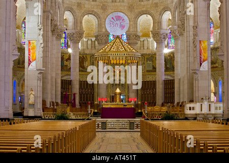 Innenansicht der Basilika Sanctuaire Sainte Anne De Beaupre Schrein östlich von Quebec City Stockfoto