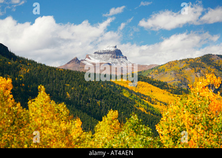 Uncompahgre Peak und Wildnis von Slumgullion Pass auf Autobahn 149, Colorado Stockfoto