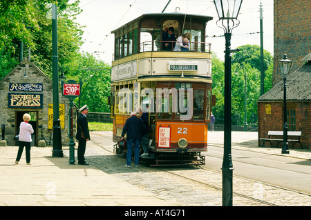 National-Straßenbahn-Museum in Crich nahe Matlock und Derby, Derbyshire, England UK. Oldtimertram. Stockfoto