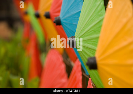 Handgefertigte thai Sonnenschirme in das Handwerk Dorf Bo Sang in der Nähe von Chaing Mai Thailand Stockfoto