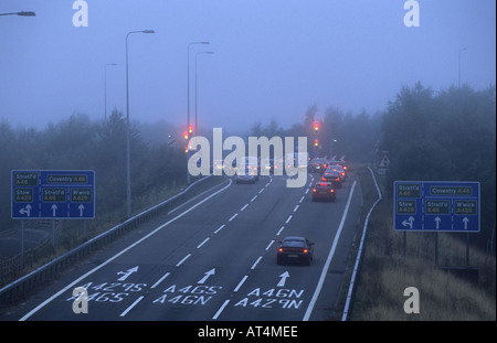 M40 Autobahnauffahrt an Kreuzung 15, Longbridge, in der Nähe von Warwick, Warwickshire, England, UK Stockfoto