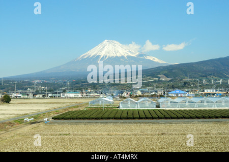 Mt. Fuji gesehen von japanischen Shinkansen-Zug Stockfoto