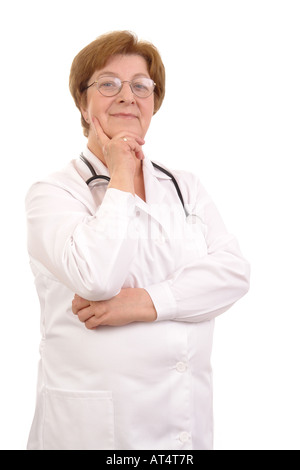 Porträt der leitende Ärztin mit Stethoskop posiert auf weißem Hintergrund Stockfoto