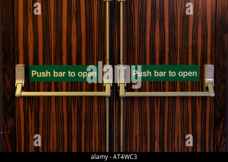 Schiebebügel öffnen Stockfoto