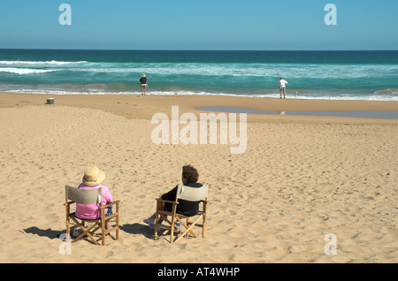 Fischer am Strand von Waitpinga, Südaustralien Stockfoto