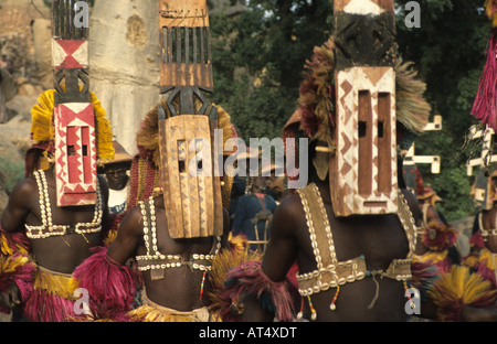 Maskierte Dogon Tänzer, Dogon Landes, Mali, Westafrika Stockfoto