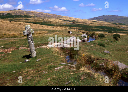 Windypost Cross nahe dem Rand des Whitchurch Common, Dartmoor Stockfoto