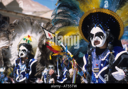 Maskierte Tobas Tänzer, Chutillos Festival, Potosi, Bolivien Stockfoto