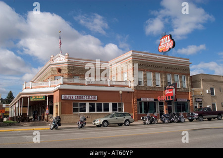 Buffalo Bill Hotel Irma und Silber Sattel Salon befinden sich im Zentrum von Cody, WY. Stockfoto