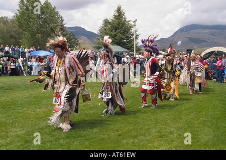 Tanzen ist ein Highlight auf das June Powwow der Prärie-Indianer in Cody, WY statt. Stockfoto