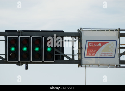 grüne Start leuchtet am Circuit Ricardo Tormo in Valencia Stockfoto