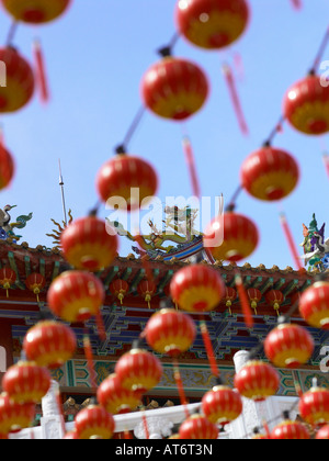 roten Lanters hängenden aller Tempel Stockfoto