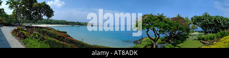 Panoramablick auf Manua Kea Strand und am Meer von Mauna Kea Beach Hotel Stockfoto