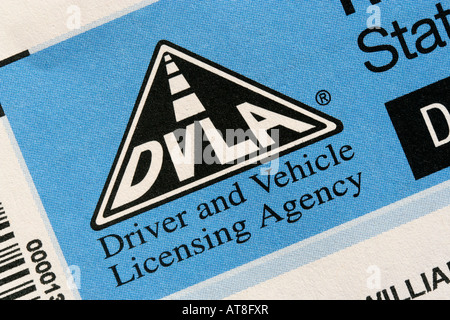 Nahaufnahme einer DVLA Form, der britischen Agentur für Umgang mit Fahrzeug und Fahrer Steuern und Lizensierung Stockfoto