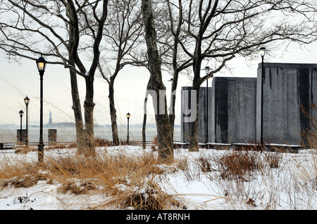 Battery Park am südlichen Ende von Manhattan hat zahlreiche Kriegerdenkmäler. Stockfoto