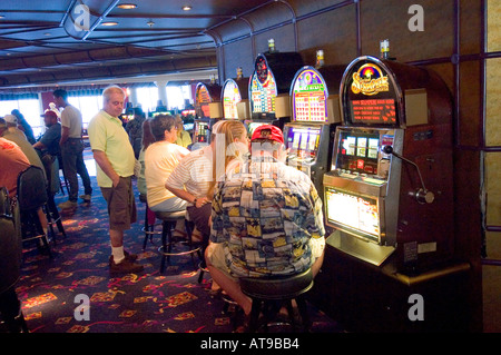 Unternehmungen mit der Familie an Bord der Carnival Cruise Schiff Fantasy von Port Canaveral Florida zu den Bahama-Inseln Stockfoto