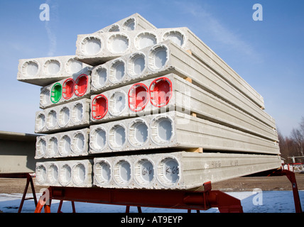 Inventar von vorgefertigten Hohlkern-Beton-Bauelemente , Finnland Stockfoto