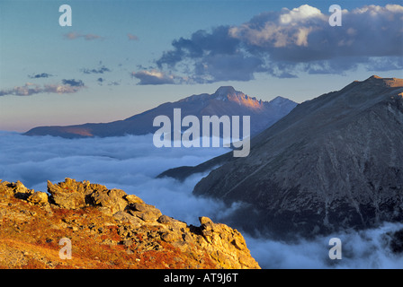 Longs Peak von Trail Ridge Road bei Sonnenuntergang Rocky Mtn Nat Park Colorado USA Stockfoto