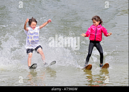 Wasser Ski Demonstration Naples Florida auf Miromar See Stockfoto