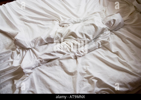 Körper im Bett Kinder beim spielen Stockfoto