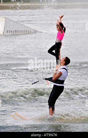 Wasser Ski Demonstration Naples Florida auf Miromar See Stockfoto