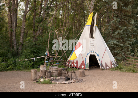 Native camp Szene im Fort Edmonton Park, Edmonton, Alberta, Kanada. Stockfoto