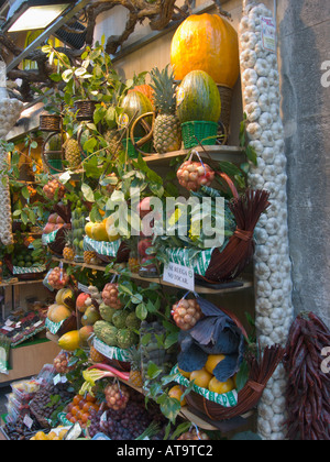 Madrid Spanien Hauptstadt Obst und Gemüse laden in Salamanca-Viertel Stockfoto