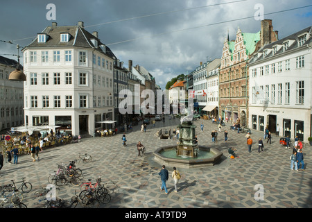 Kopenhagen Dänemark nachschlagen Stroget aus Højbro Plads Stockfoto