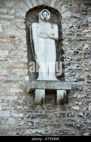 Bodelwyddan Burg Nord-Wales, Statue in Wand Stockfoto