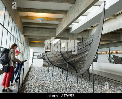 Roskilde Dänemark erhaltenen und rekonstruierten Boot im Wikingerschiff-Museum Stockfoto