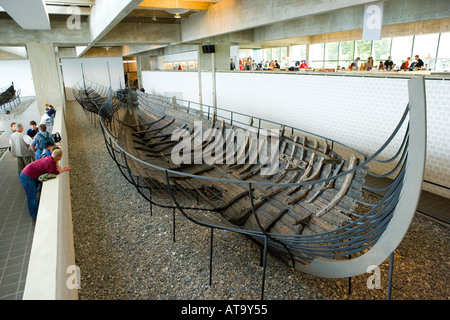 Roskilde Dänemark erhaltenen und rekonstruierten Boot im Wikingerschiff-Museum Stockfoto