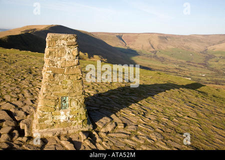 Trigonometrischen Punkt auf Mam Tor im Peak District Stockfoto