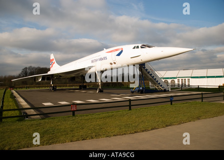 Concorde G-BOAC auf Anzeige auf dem Flughafen Manchester anzeigen, bevor Sie es mit einem Hangar eingeschlossen war Stockfoto