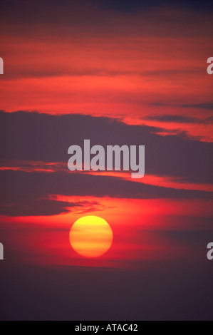 Sonnenuntergang und Wolken Stockfoto