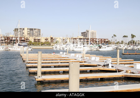 Neue Steganlage im Bau in Marina Del Rey in Los Angeles. Stockfoto