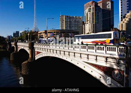 Malerischen Melbourne / "Princes Bridge" ca. 1888 und der "Arts Centre Precinct" kann im Hintergrund gesehen werden... Stockfoto