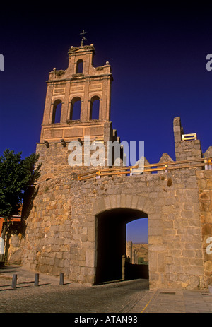 Puerta del Carmen, Carmen Tor, Glockenturm, Stadt Avila, Provinz Avila, Kastilien und Leon, Spanien, Europa Stockfoto