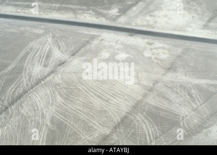 Die geheimnisvolle alte Nazca-Linien aus der Luft im Süden Perus gesehen Stockfoto