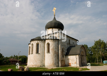 Die Kathedrale von St. George (1230 - 1234). Yuryev Polsky, Russland Stockfoto