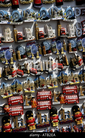 Bereich des Kühlschrank-Magnete auf Display Board London Stockfoto