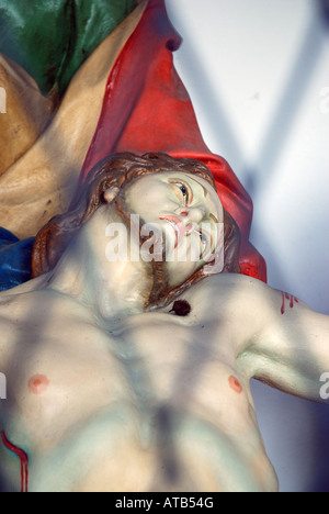 Nahaufnahme der Abstraktion der religiösen Statue zeigt Gesicht Christs mit Mesh Schatten, Kapuzinerberg, Salzburg Stockfoto