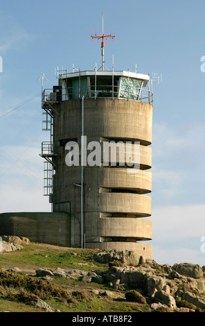 Küstenwache Station Corbiere Punkt auf WWII deutsche Wachturm Jersey Kanalinseln UK gebaut Stockfoto