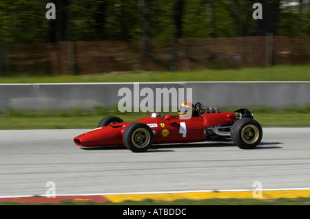John Weinberger Rennen seinen 1968 Ferrari Formel 2-Wagen im Sprint Jahrgang GT Challenge in Road America 2004 Stockfoto
