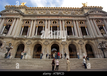 Place de Opera Charles Garniers Opera House Academy of Music in Paris Frankreich Stockfoto