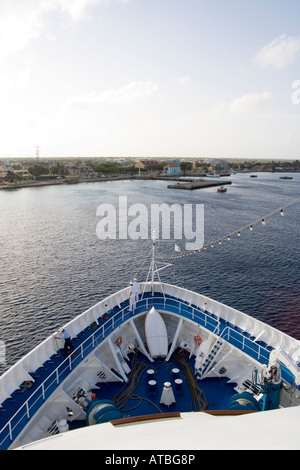 SilverSea SilverWind Kreuzfahrtschiff Kreuzfahrt Reisen Luxus Urlaub Port Bootsanlegestelle Karibik Bonaire Stockfoto