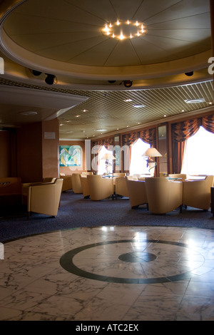 SilverSea SilverWind Kreuzfahrtschiff Kreuzfahrt Boot Reisen Luxus Urlaub Lounge Interieur Stockfoto