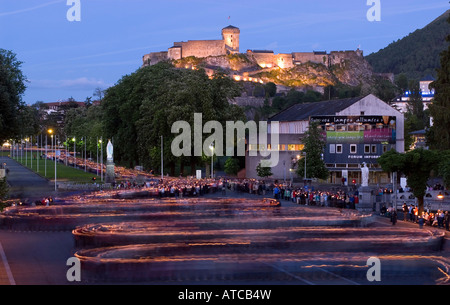 Die Lichterprozession in Lourdes, Frankreich Stockfoto