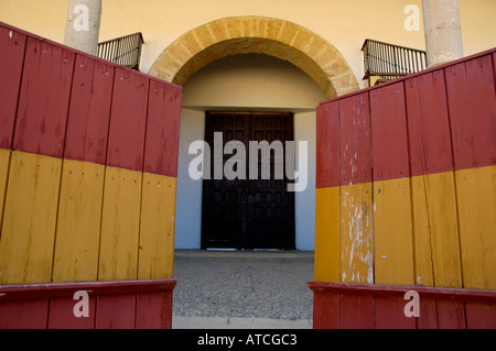 Eingang zum Plaza de Toros de Ronda, eine Stierkampfarena Arena in Ronda, Andalusien, Spanien. Stockfoto